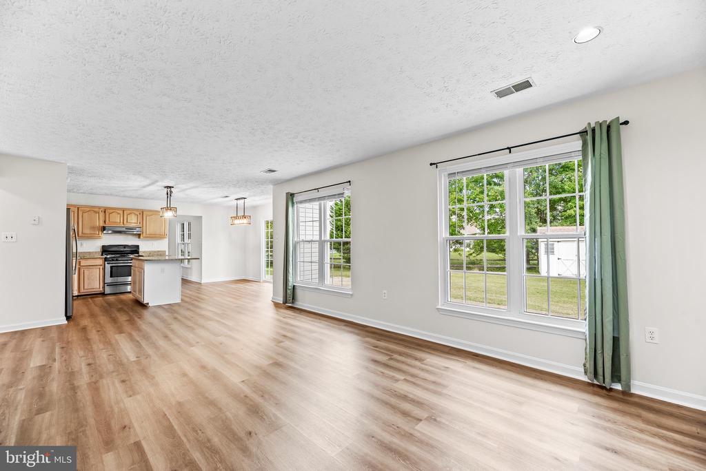 5802 OPALEYE COURT