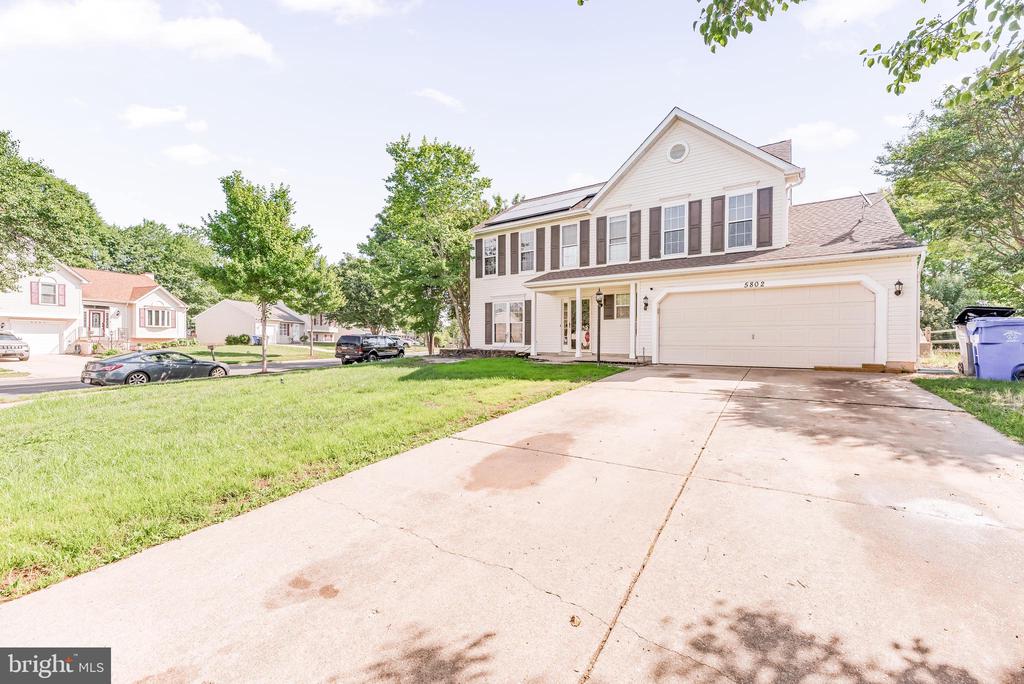 5802 OPALEYE COURT