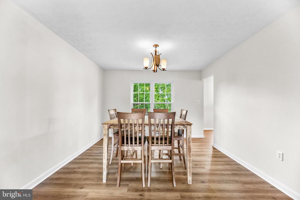 5802 OPALEYE COURT