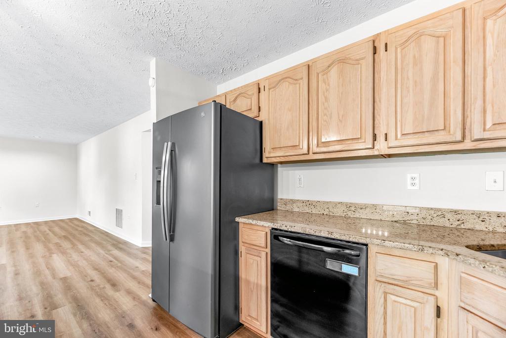 5802 OPALEYE COURT