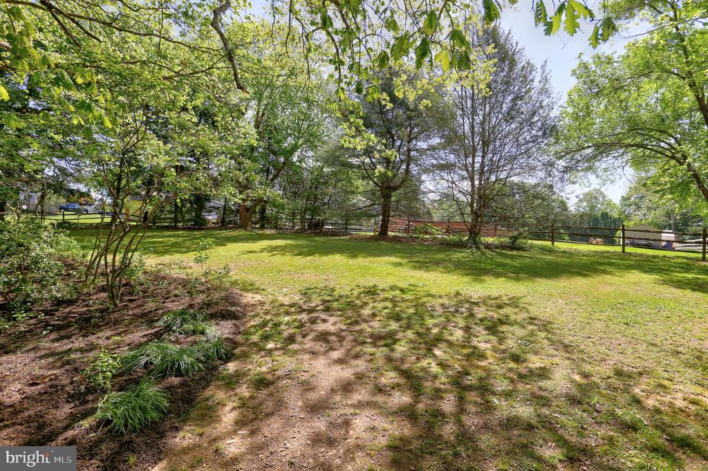 2219 FIREWOOD DRIVE