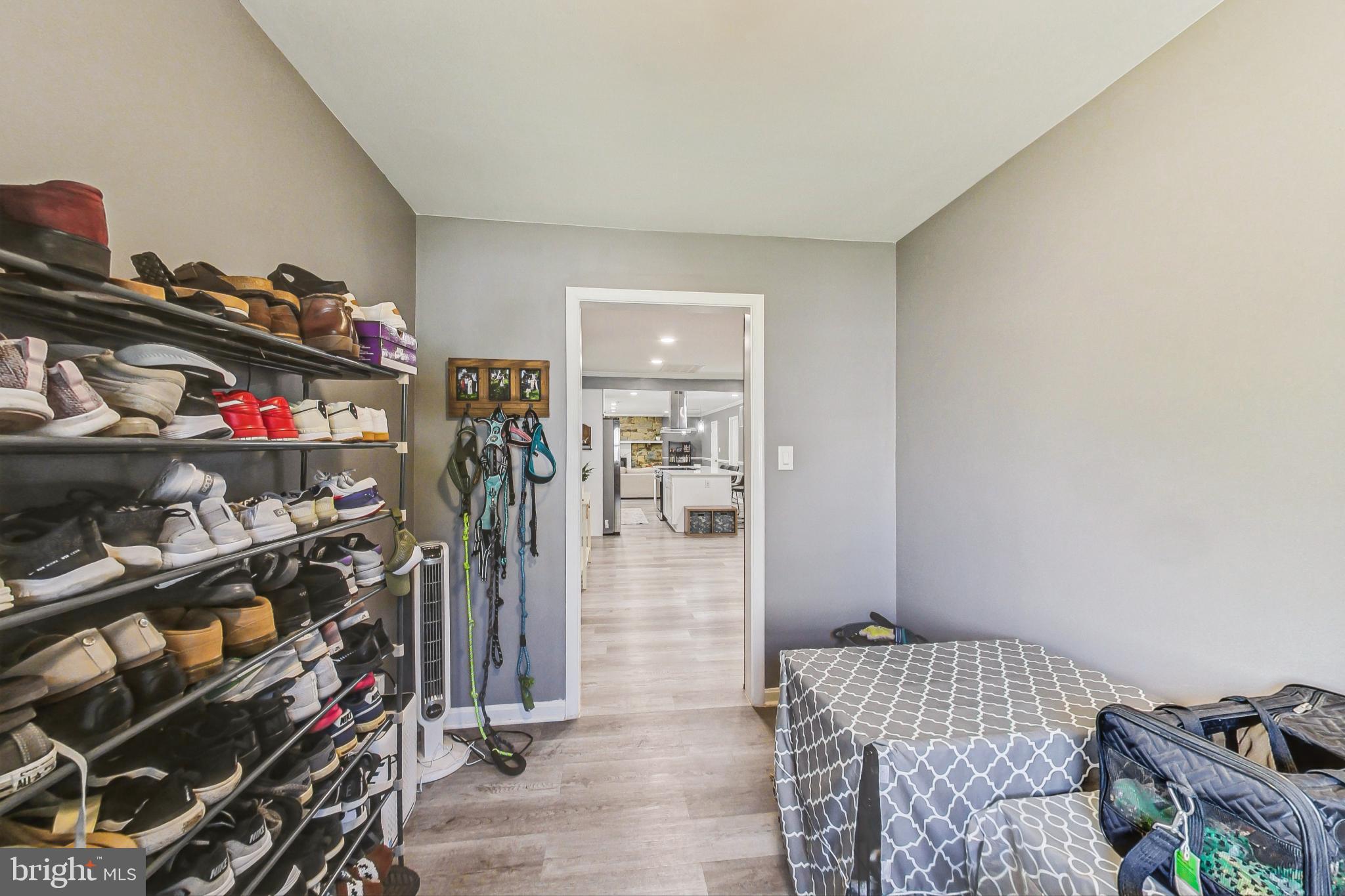 12121 Tawny Ln