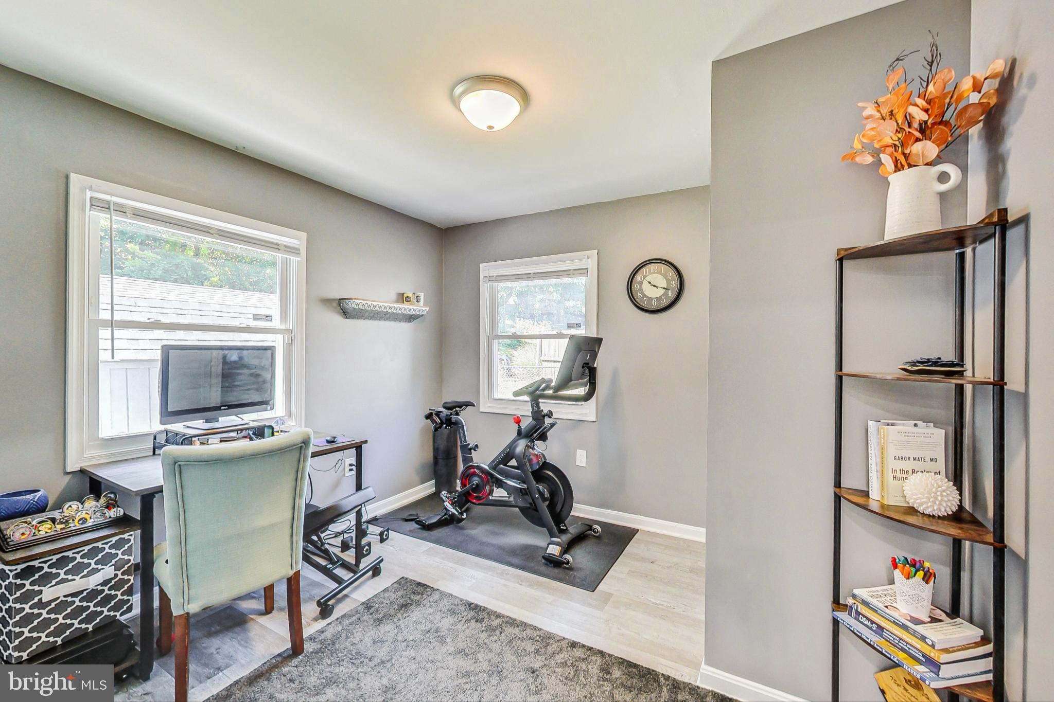 12121 Tawny Ln