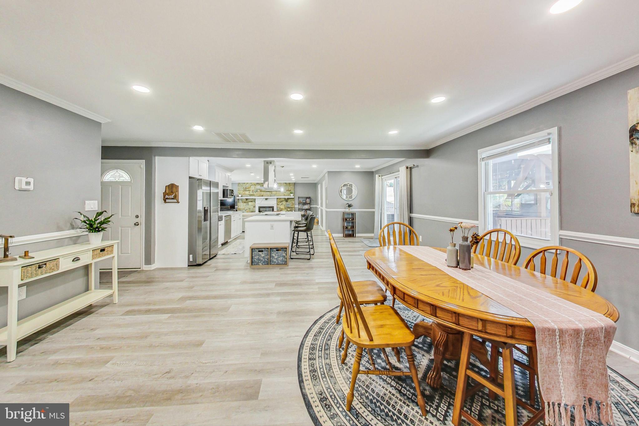 12121 Tawny Ln