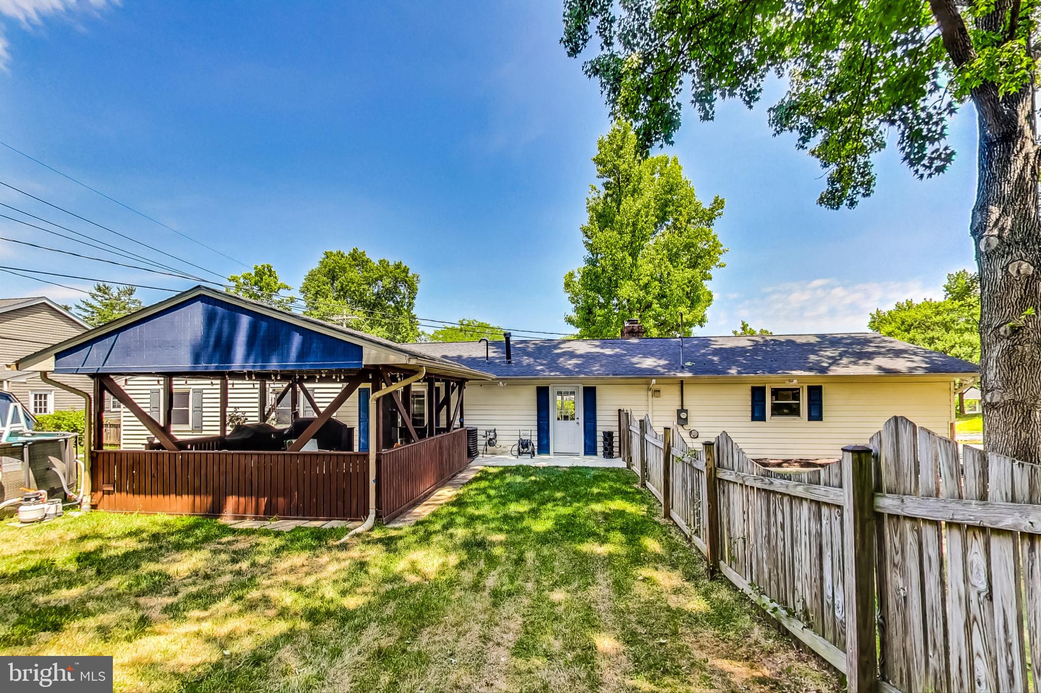 12121 Tawny Ln