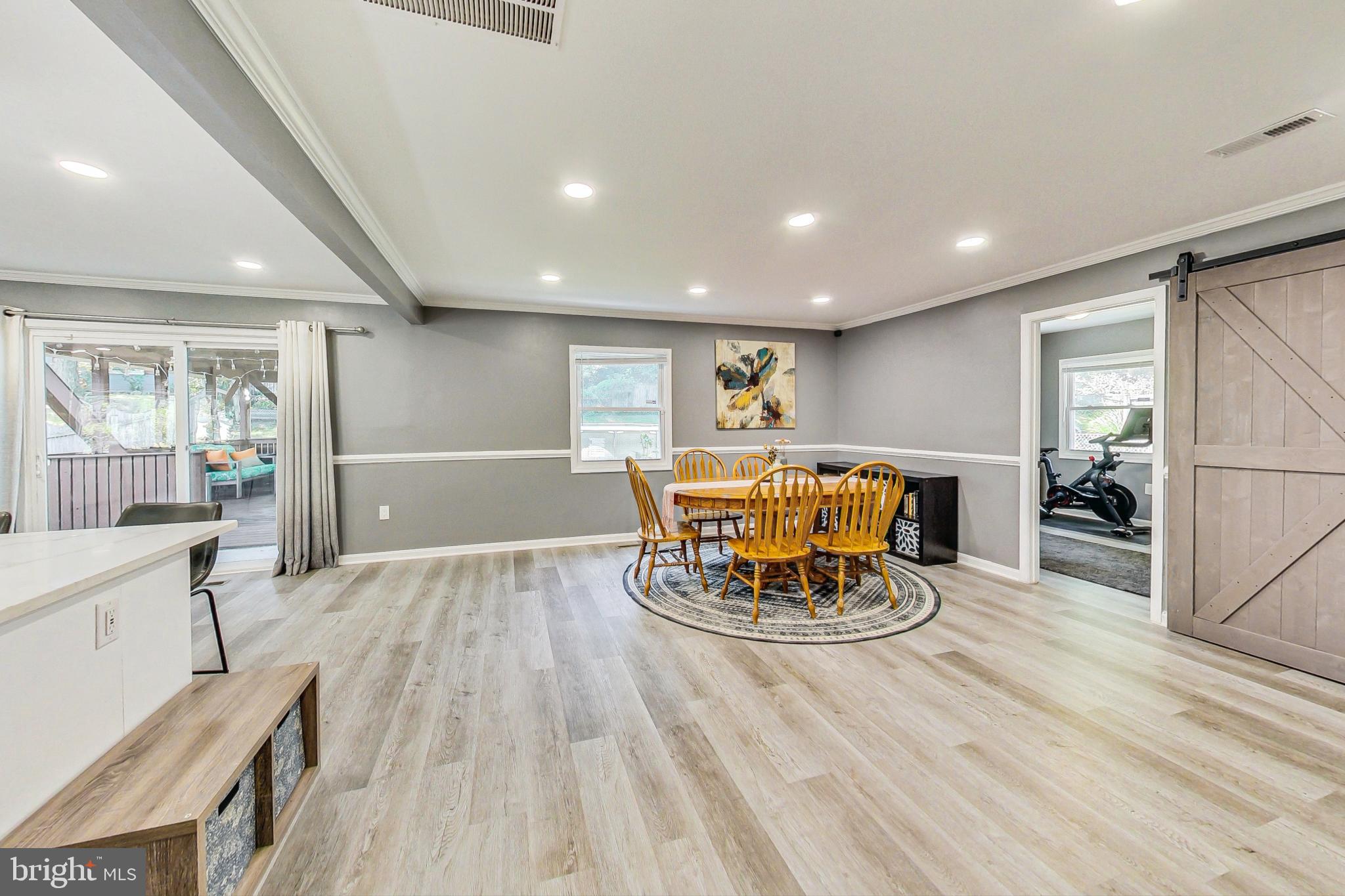 12121 Tawny Ln