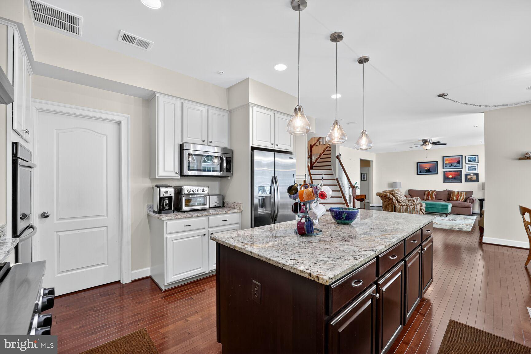 9012 RACE TRACK ROAD