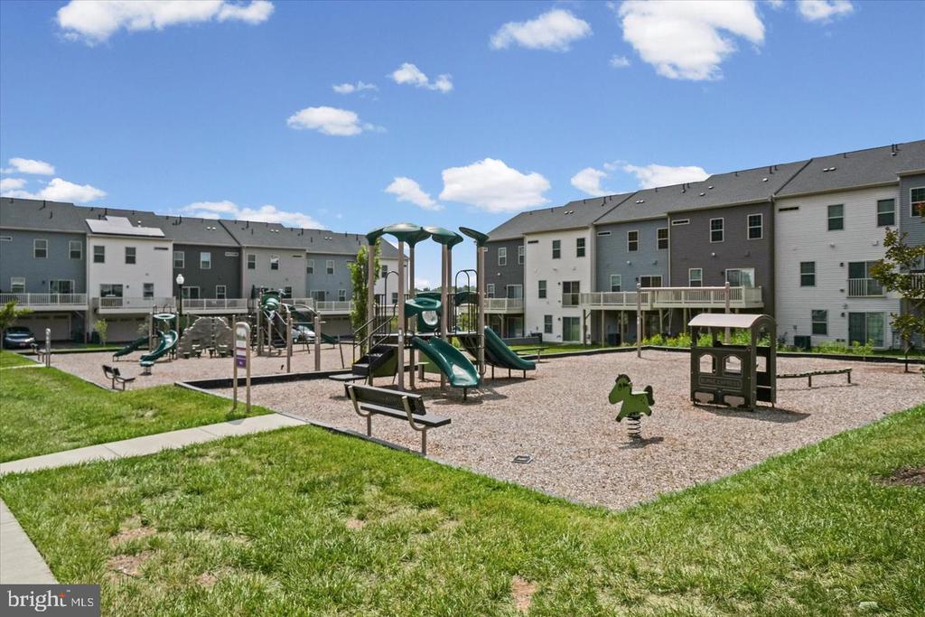 4111 SHIRLEY ROSE COURT Unit: A