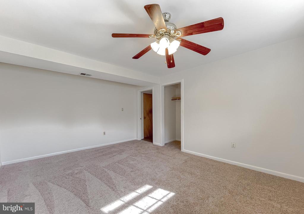 37004 Tanyard Dr