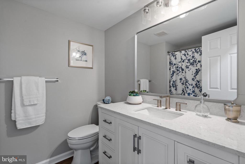 29568 Jennifer Dr