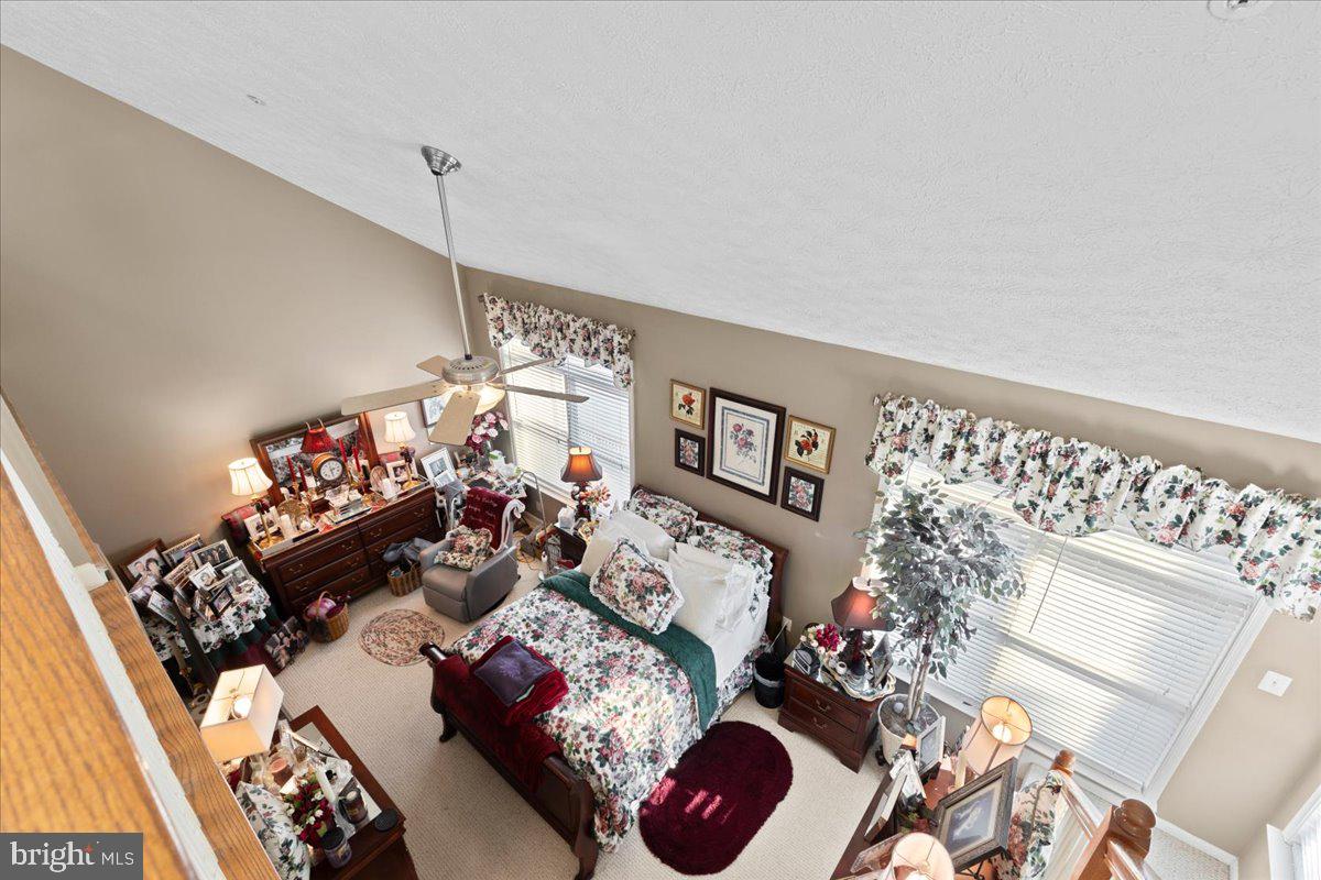 48389 Surfside Dr