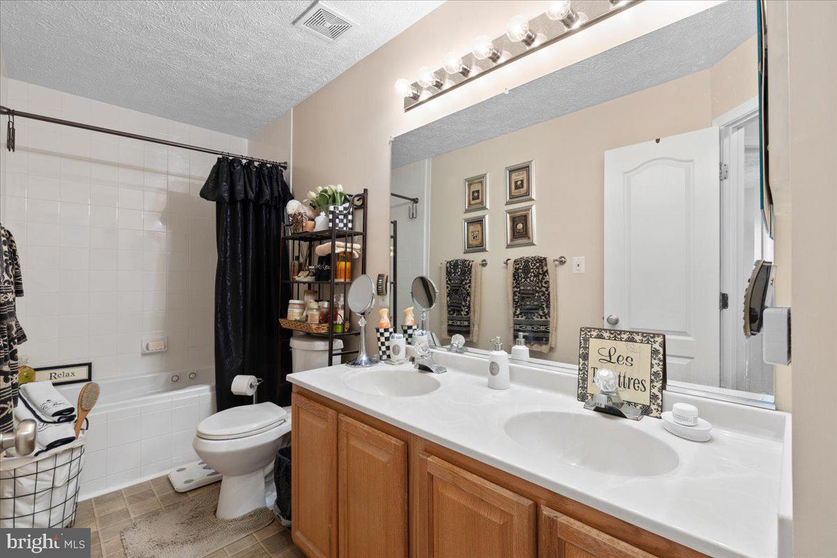 48389 Surfside Dr