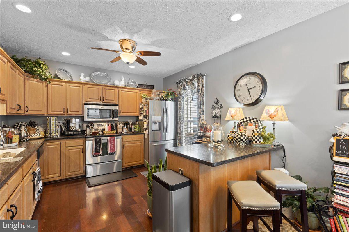 48389 Surfside Dr