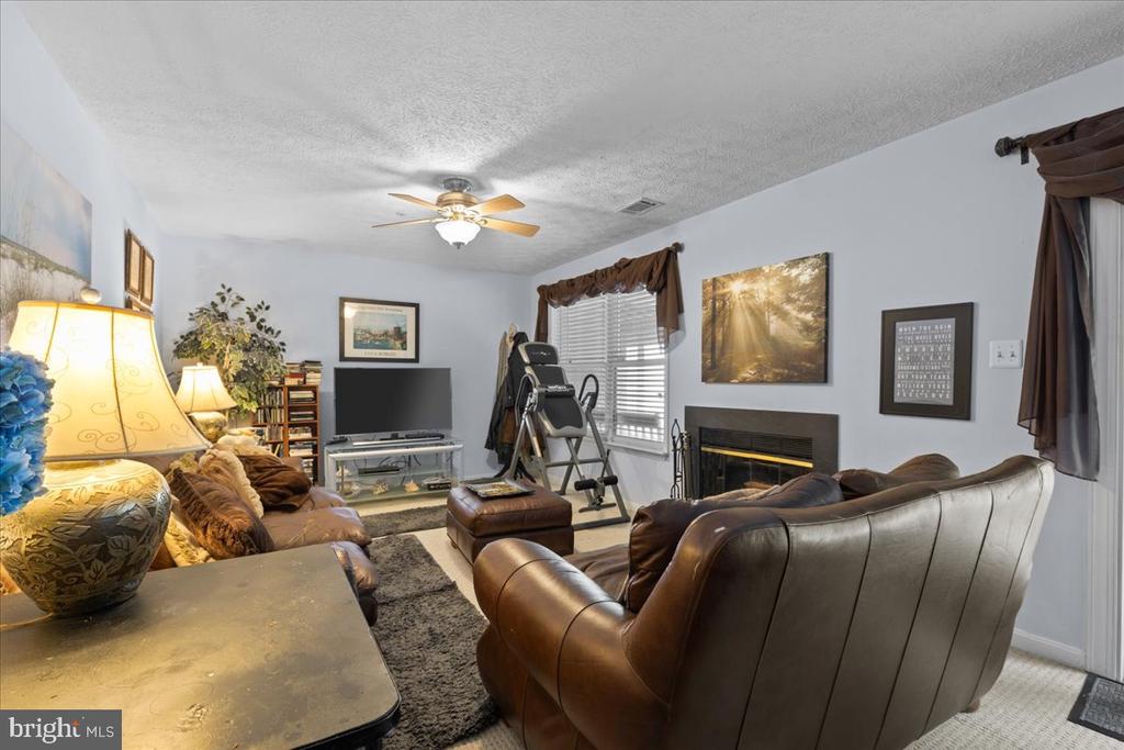 48389 Surfside Dr