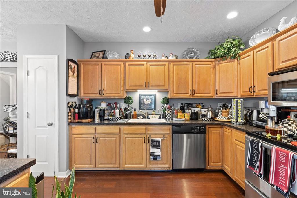 48389 Surfside Dr