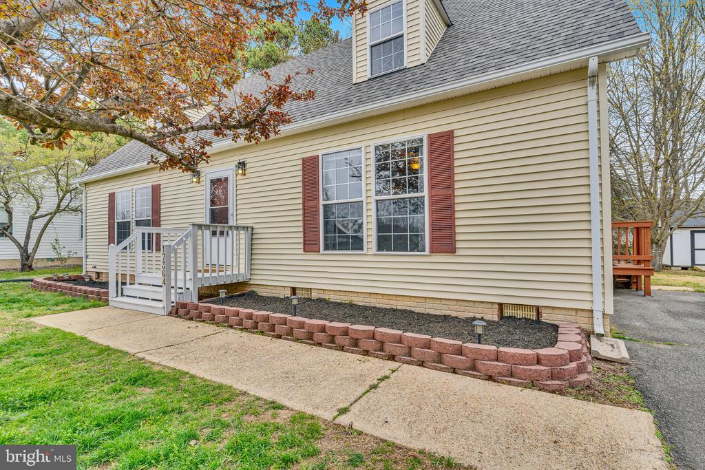 17364 Potomac Sands Dr