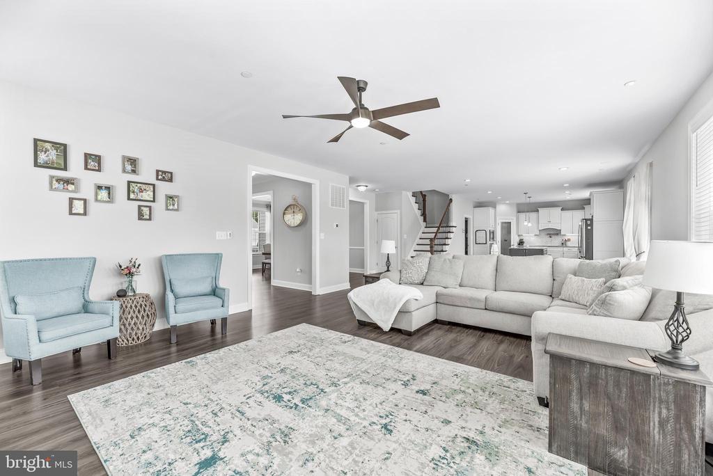 24083 Woodmore Dr