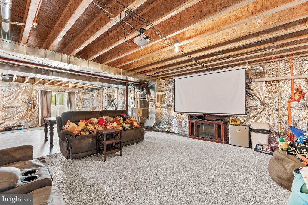 24083 Woodmore Dr