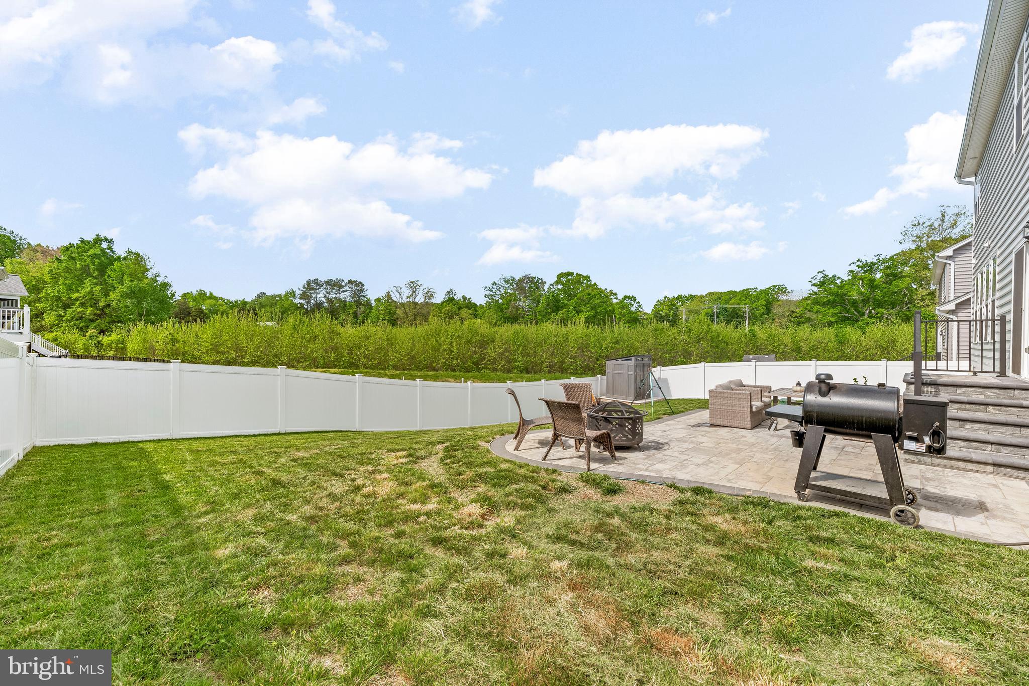 24083 Woodmore Dr