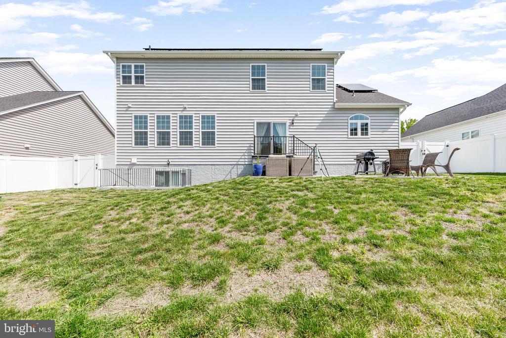 24083 Woodmore Dr