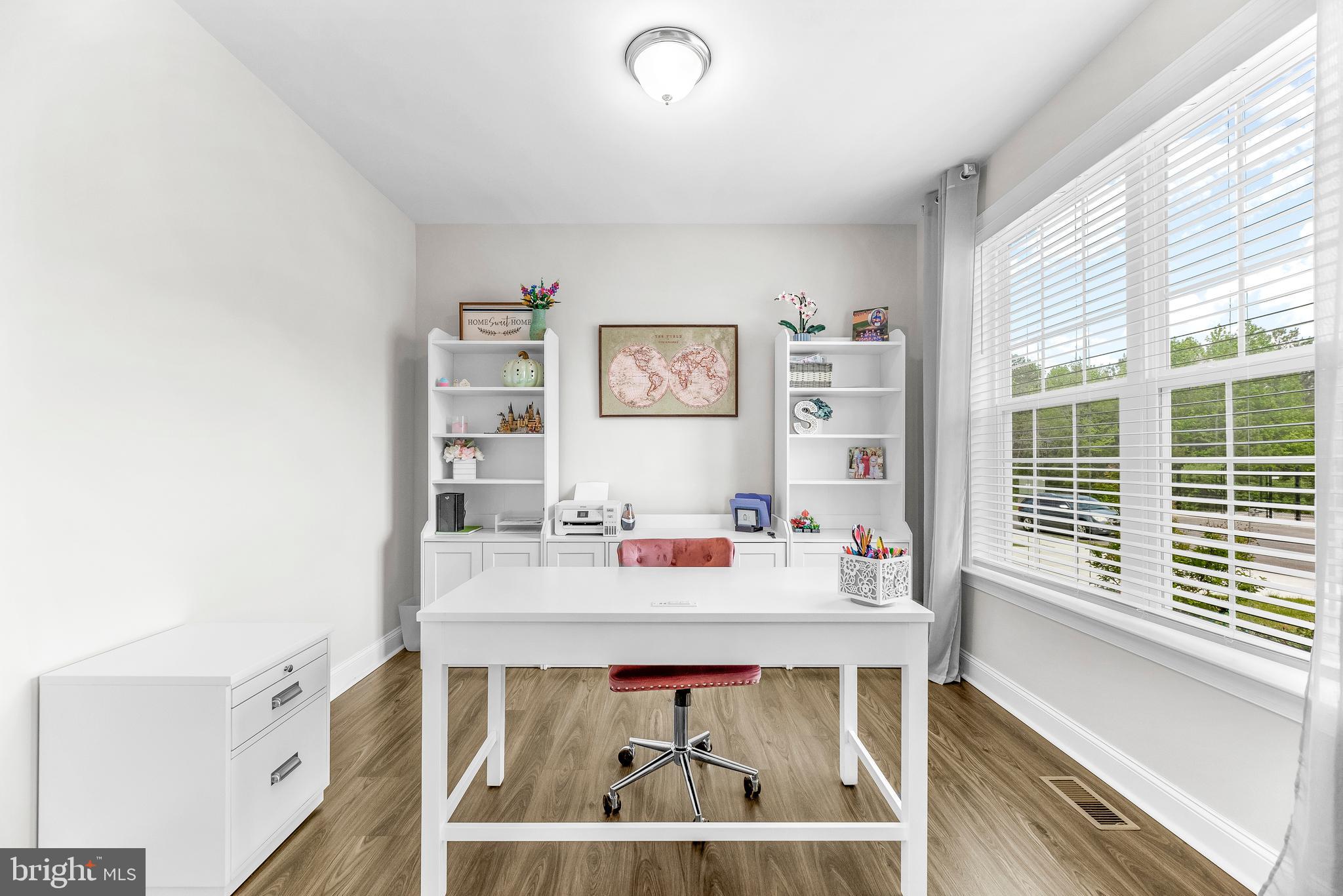 24083 Woodmore Dr