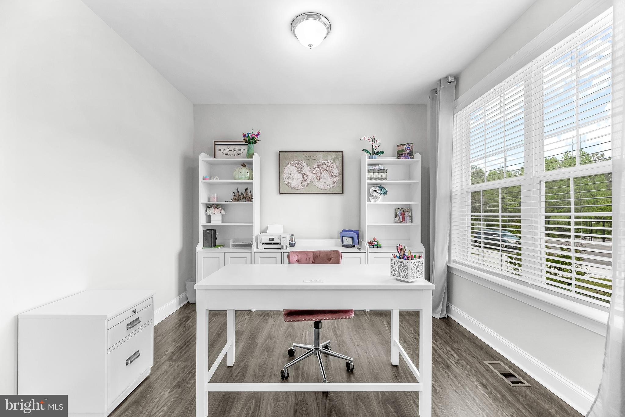 24083 Woodmore Dr