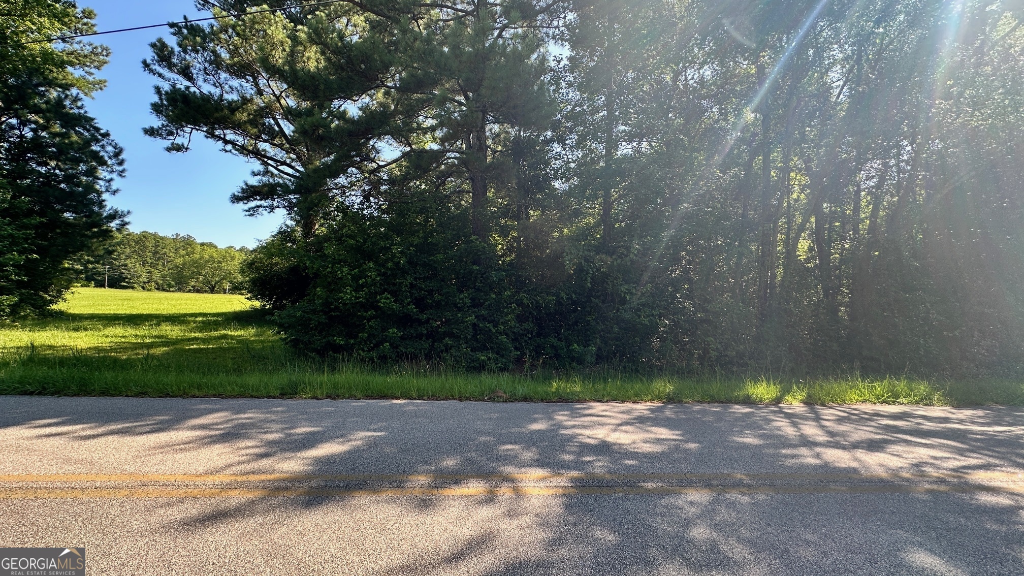 0.94 AC Warren Road