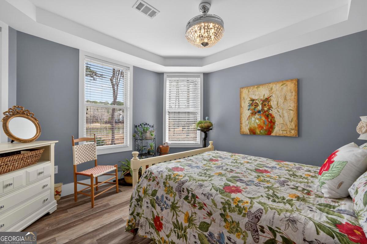 1060 Turnberry Circle