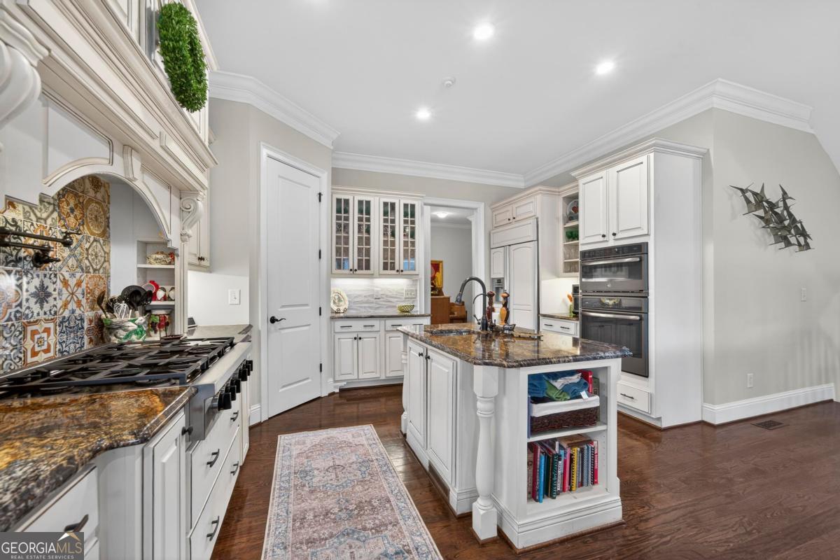 1060 Turnberry Circle