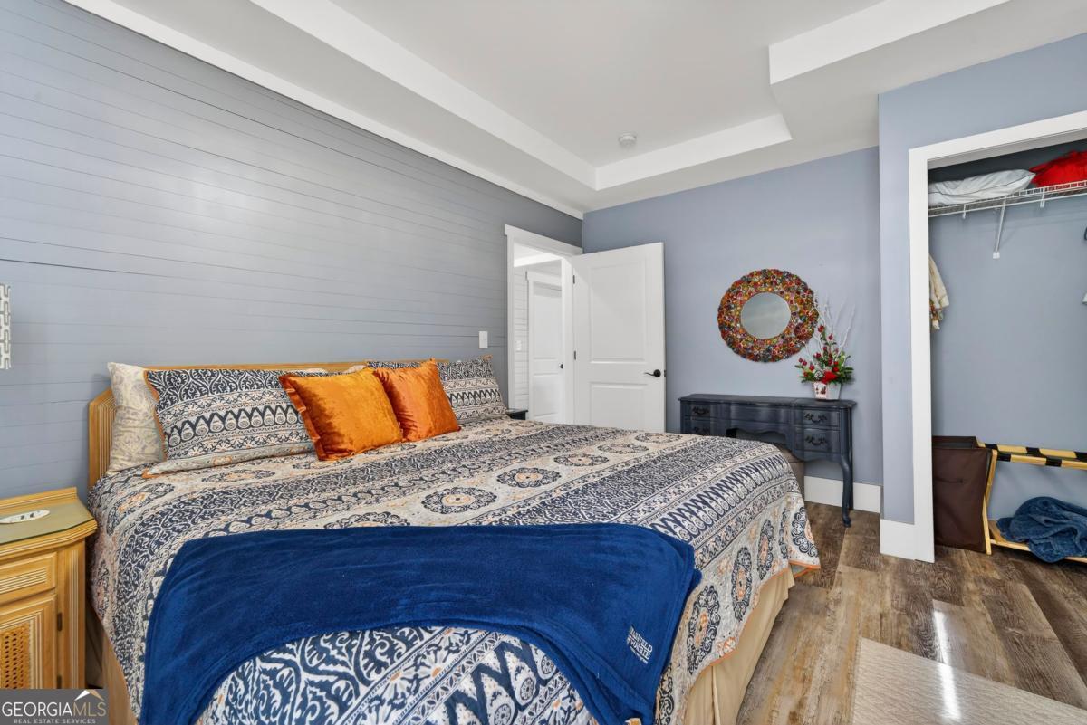 1060 Turnberry Circle