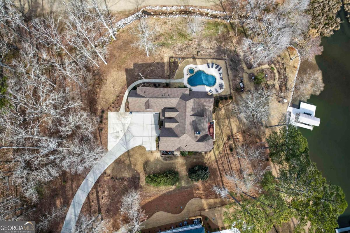 1060 Turnberry Circle