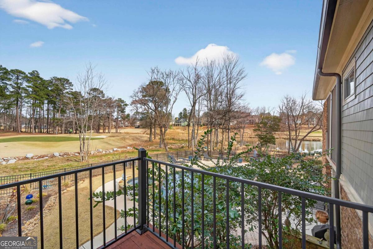 1060 Turnberry Circle