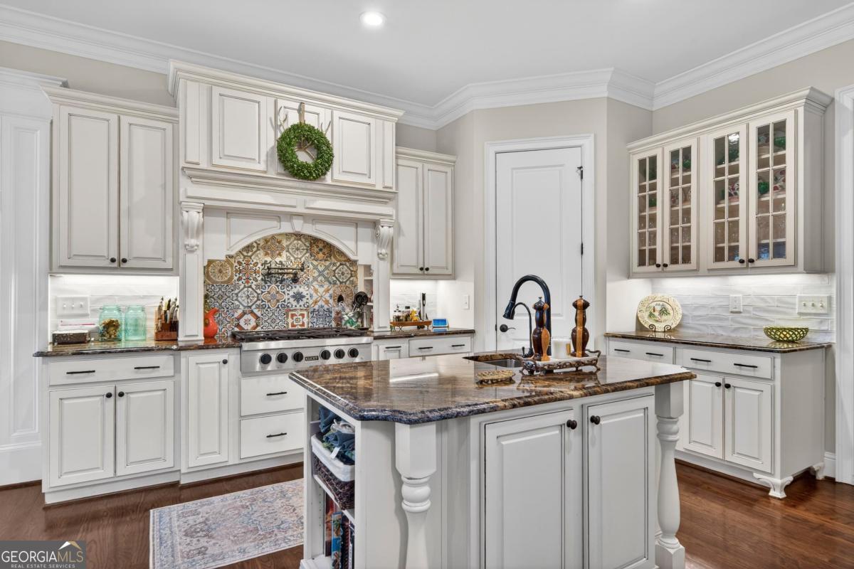 1060 Turnberry Circle