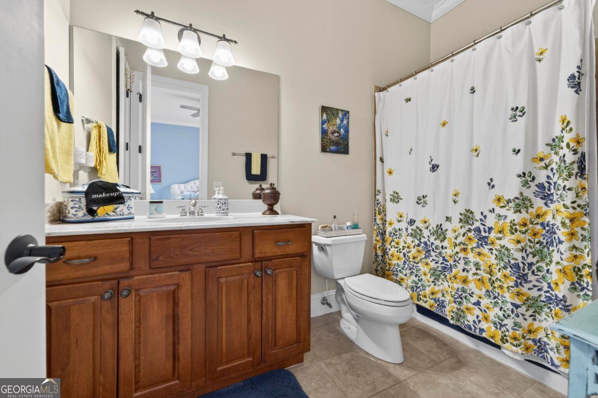 1060 Turnberry Circle