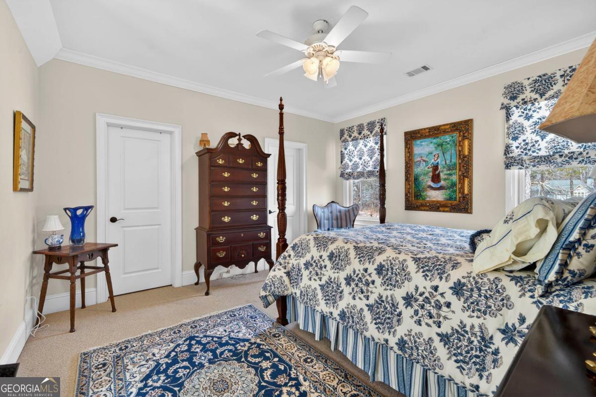 1060 Turnberry Circle