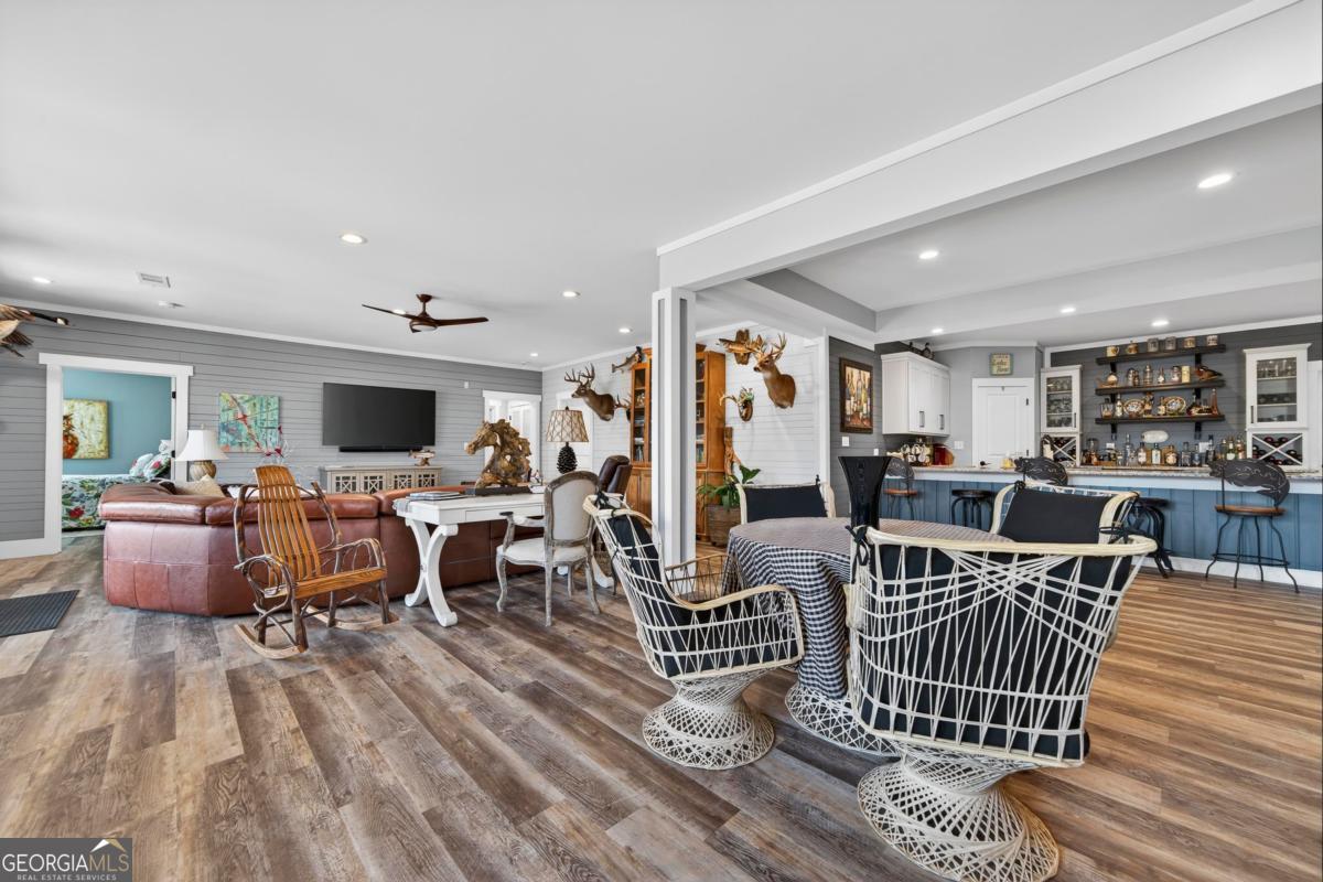 1060 Turnberry Circle