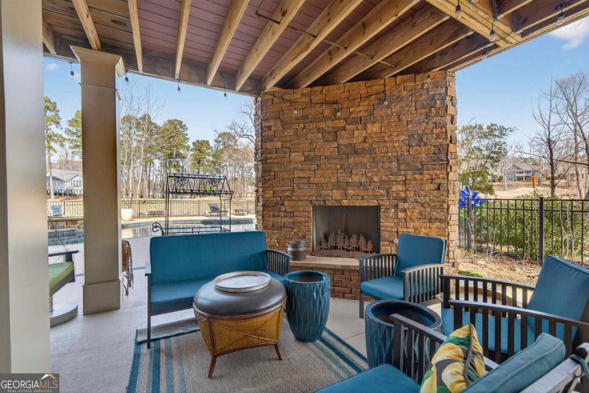 1060 Turnberry Circle