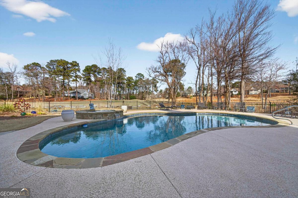 1060 Turnberry Circle