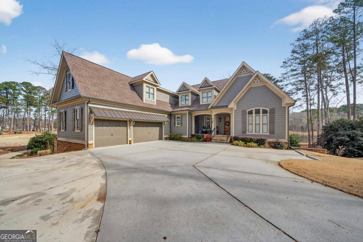1060 Turnberry Circle