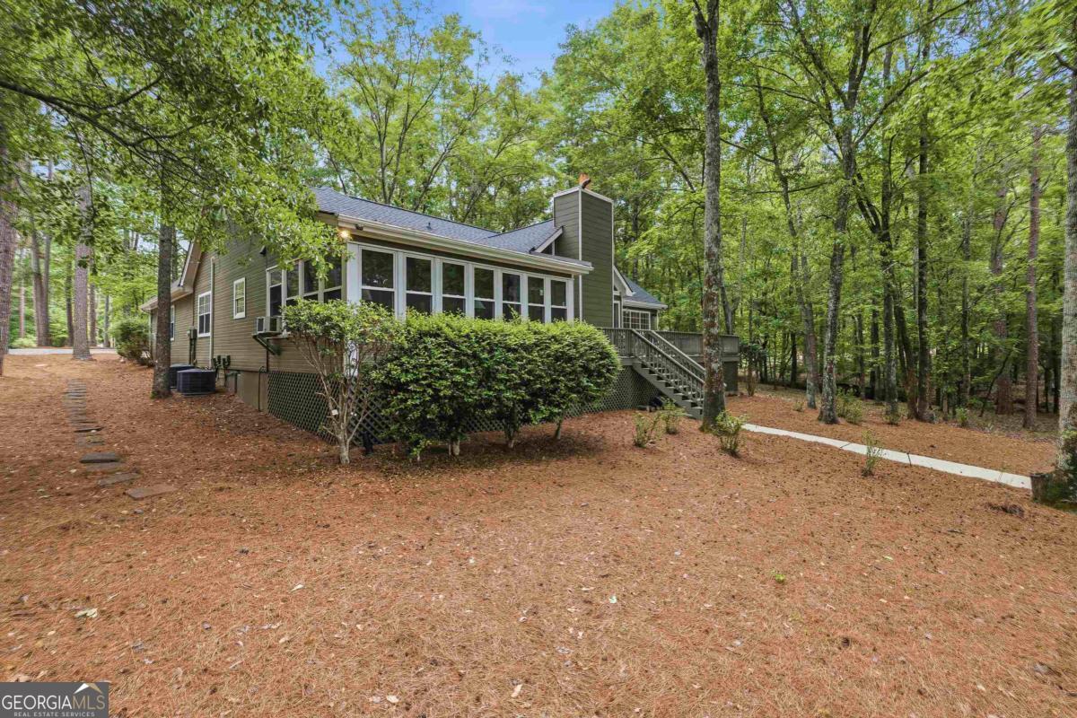 1010 Holmes Drive