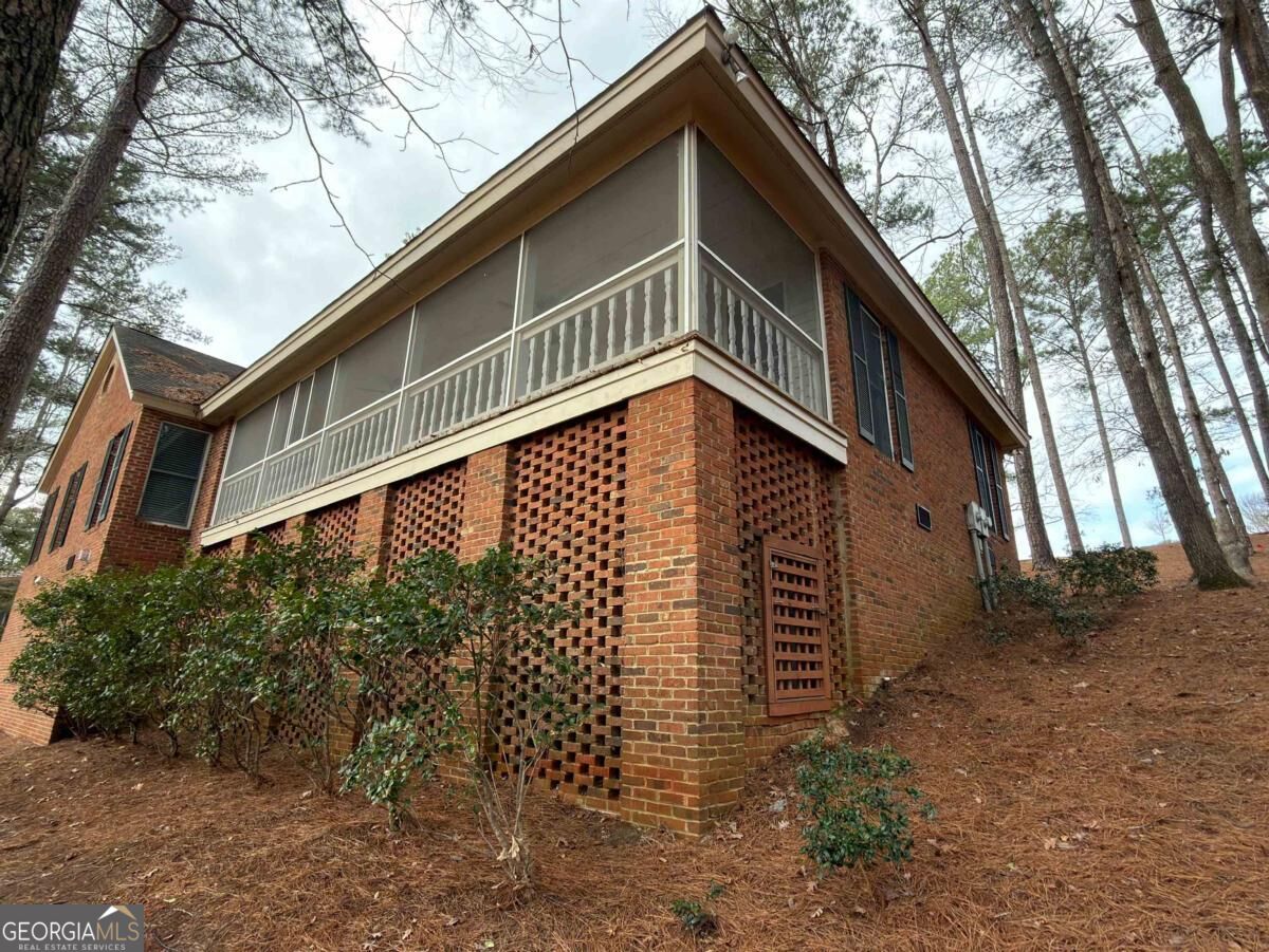 1030 Cupp Lane