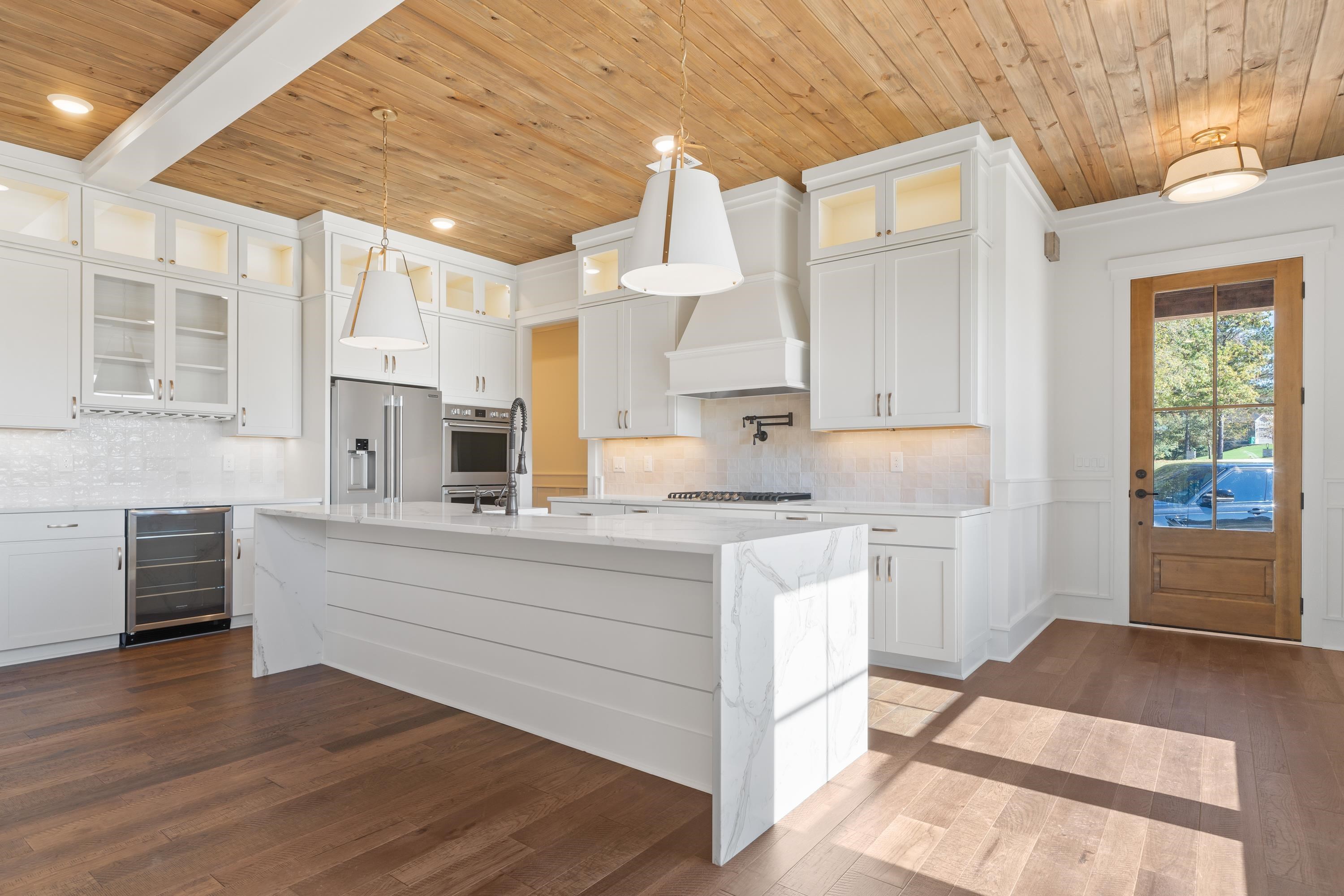 1401 OCONEE HEIGHTS DRIVE