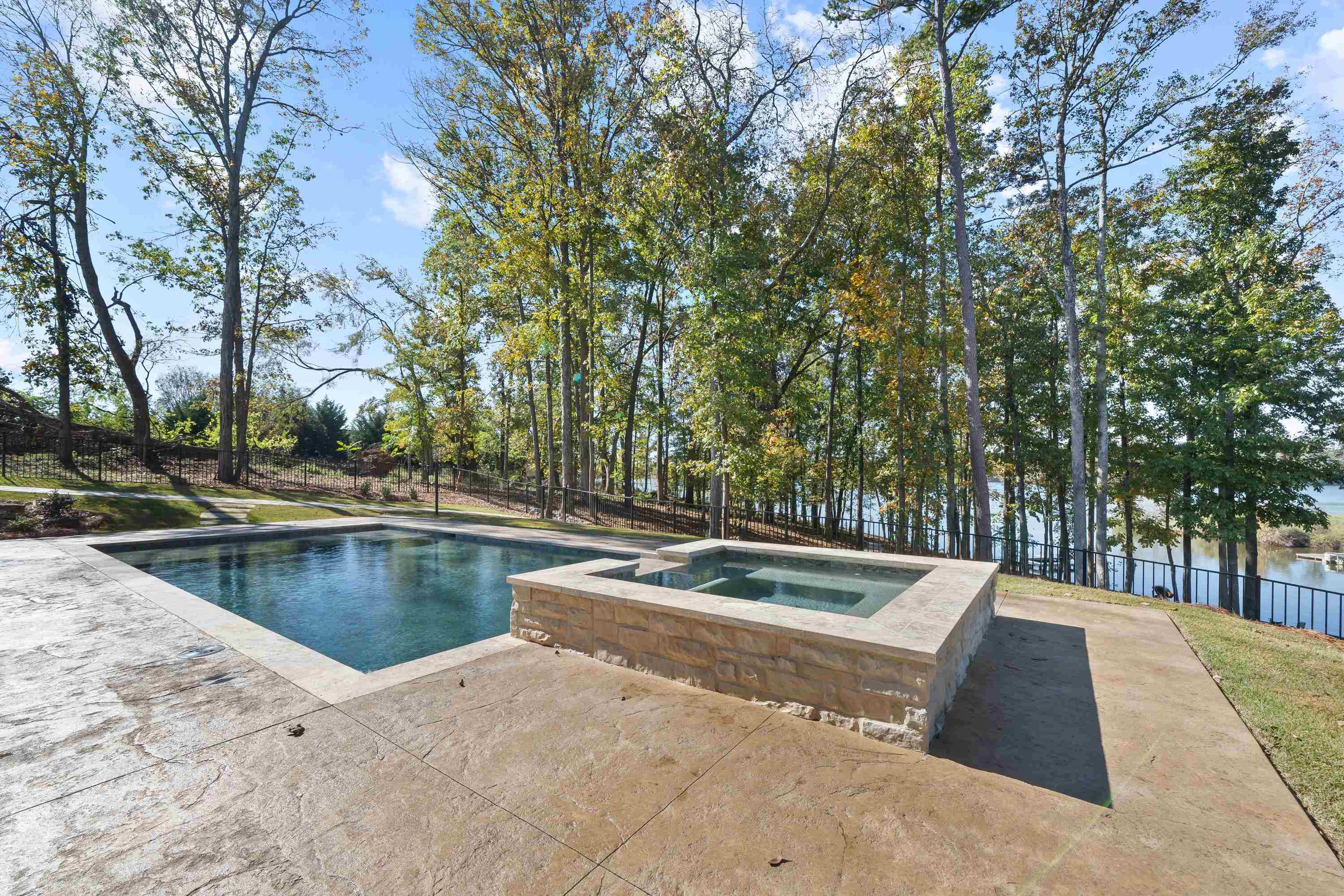 1401 OCONEE HEIGHTS DRIVE