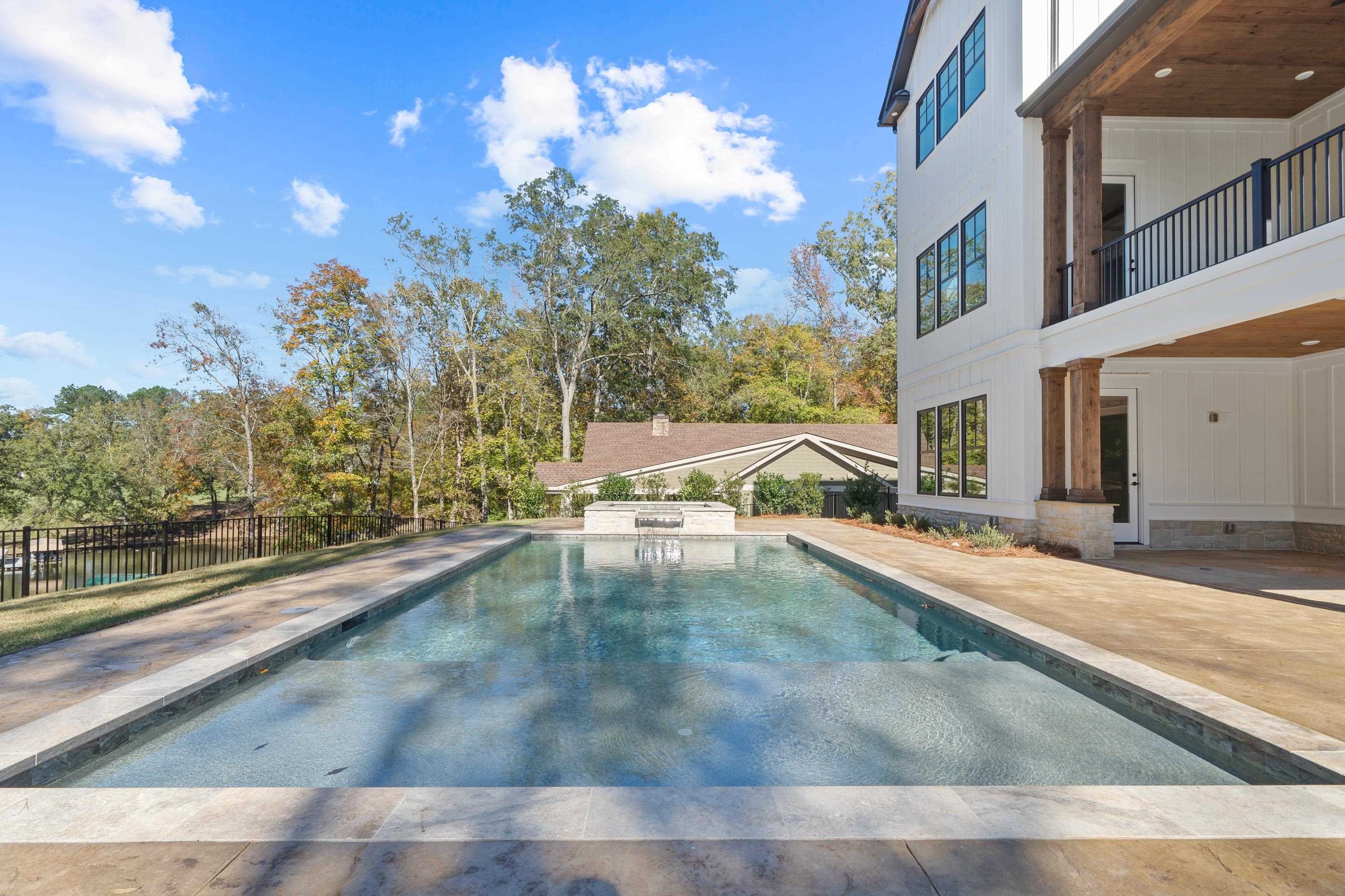 1401 OCONEE HEIGHTS DRIVE