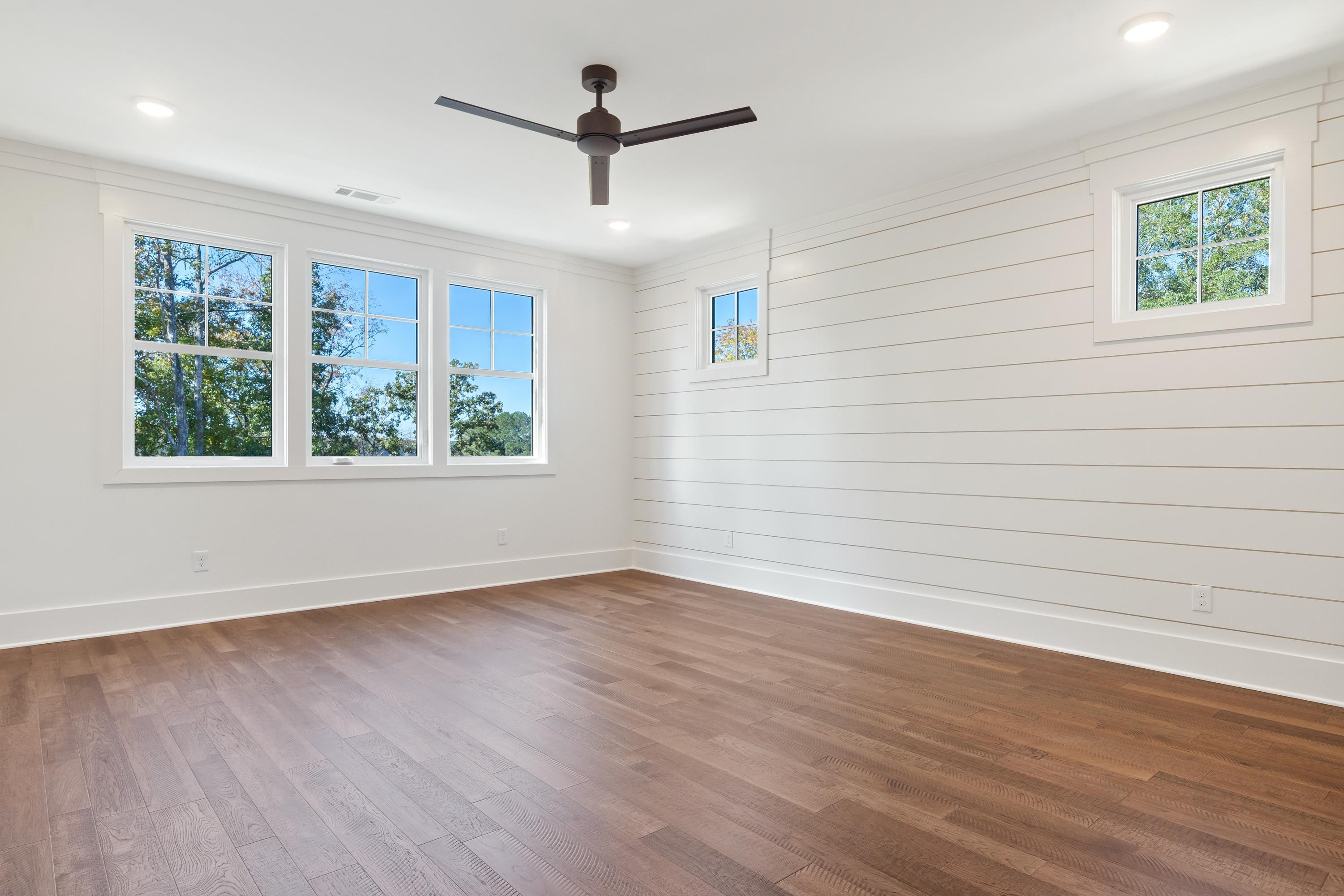 1401 OCONEE HEIGHTS DRIVE