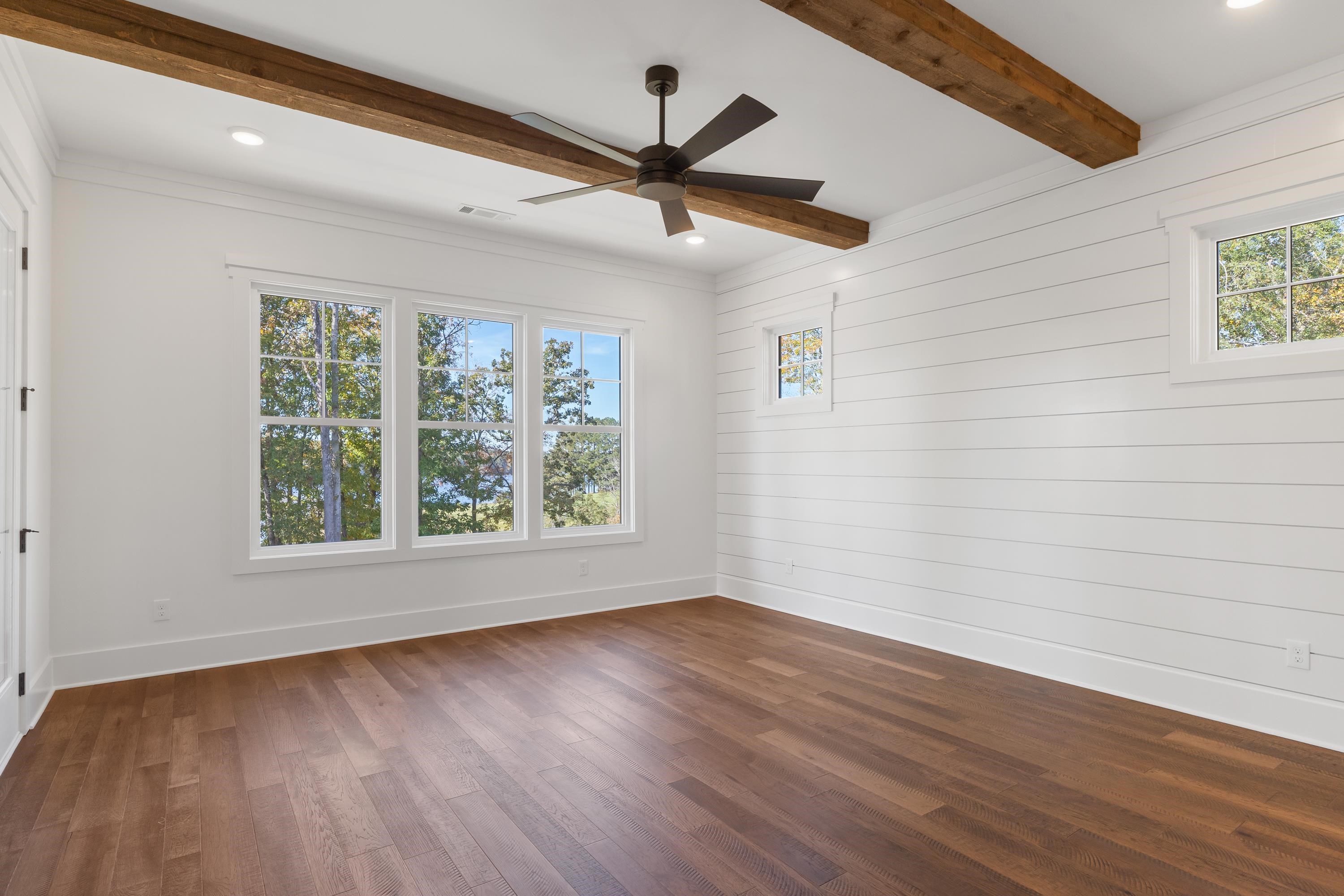 1401 OCONEE HEIGHTS DRIVE