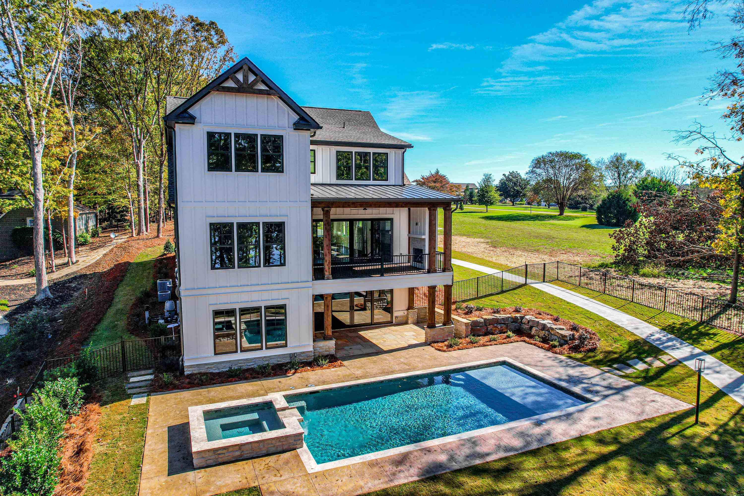 1401 OCONEE HEIGHTS DRIVE