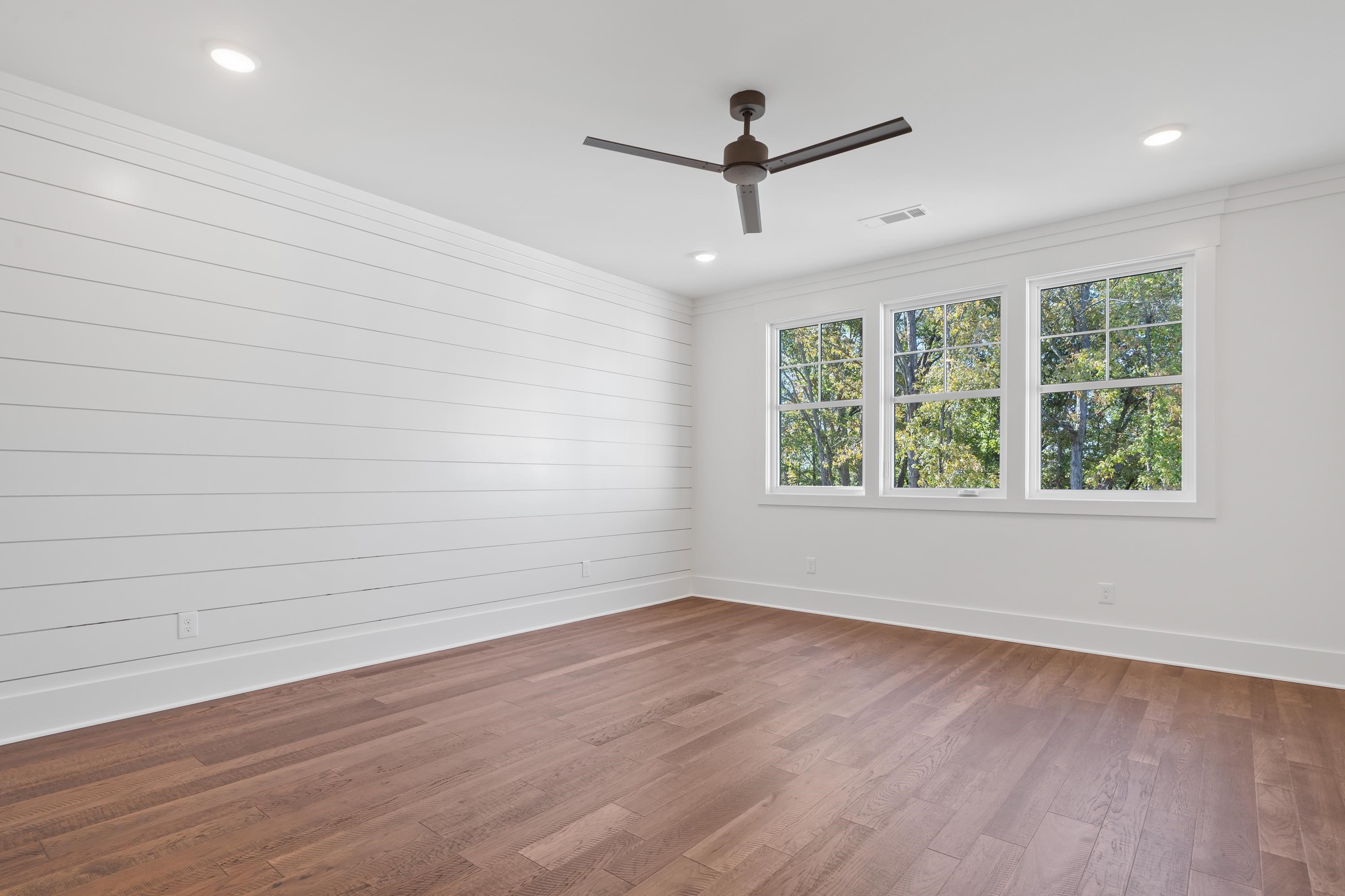 1401 OCONEE HEIGHTS DRIVE