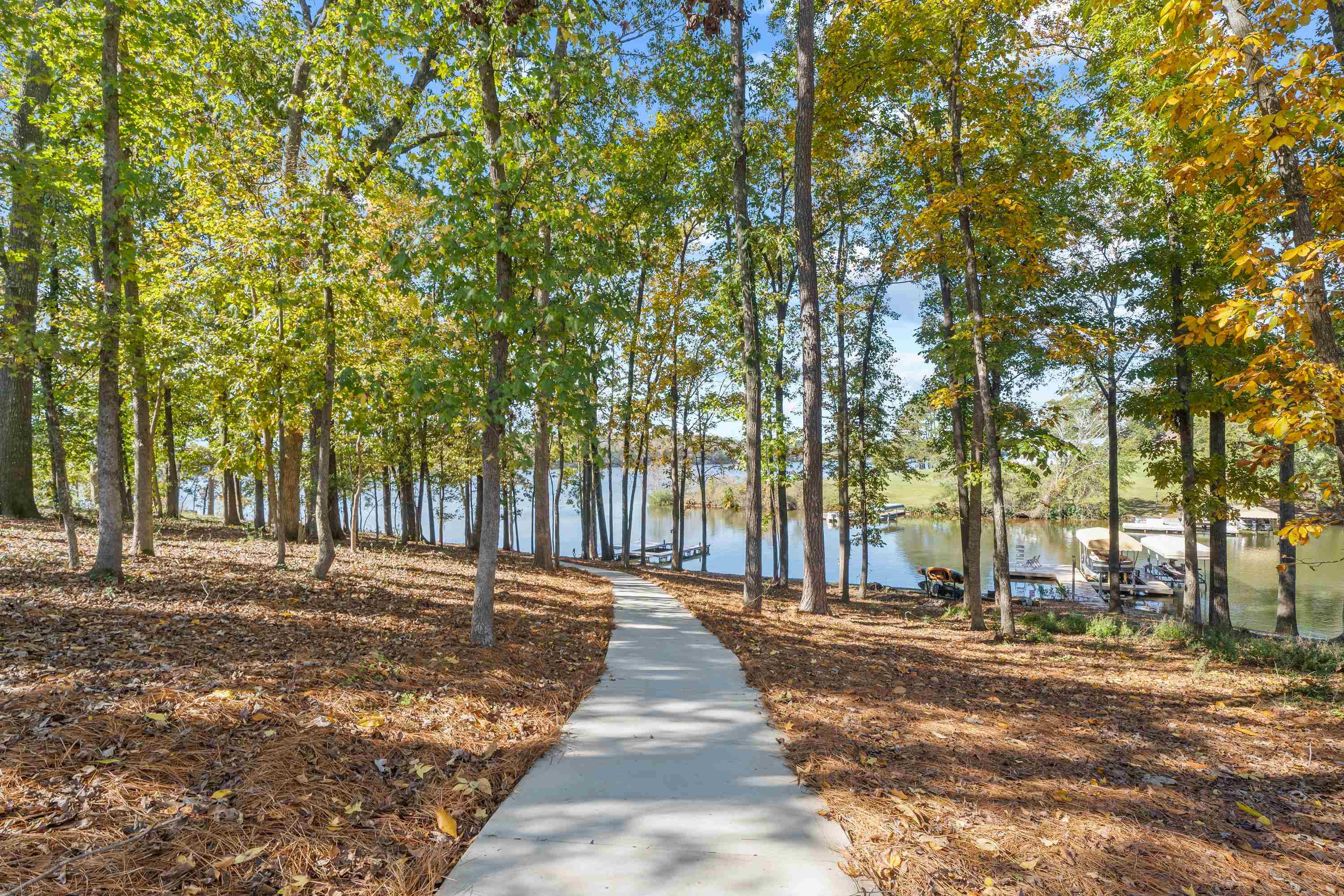1401 OCONEE HEIGHTS DRIVE