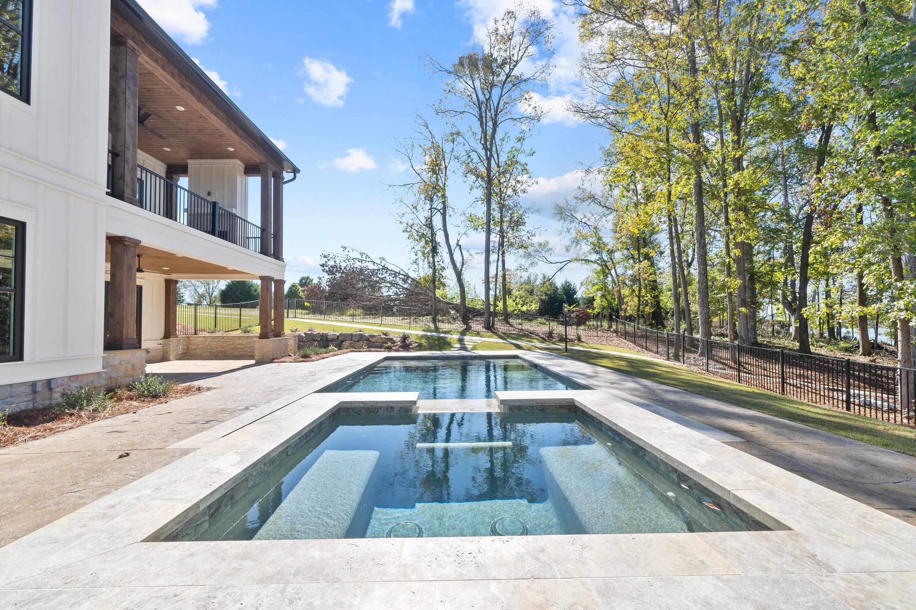 1401 OCONEE HEIGHTS DRIVE